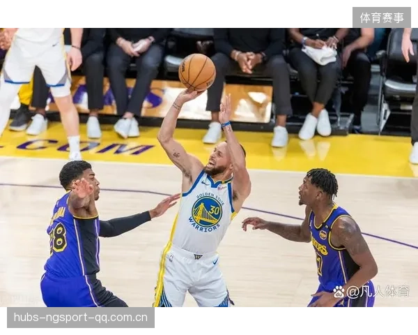 NBA库里底角三分训练火力全开：打造无解射手的秘密武器